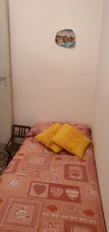 Casa Vacanza A Punta Secca Exteriör bild