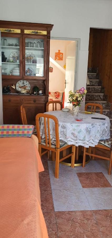 Casa Vacanza A Punta Secca Exteriör bild